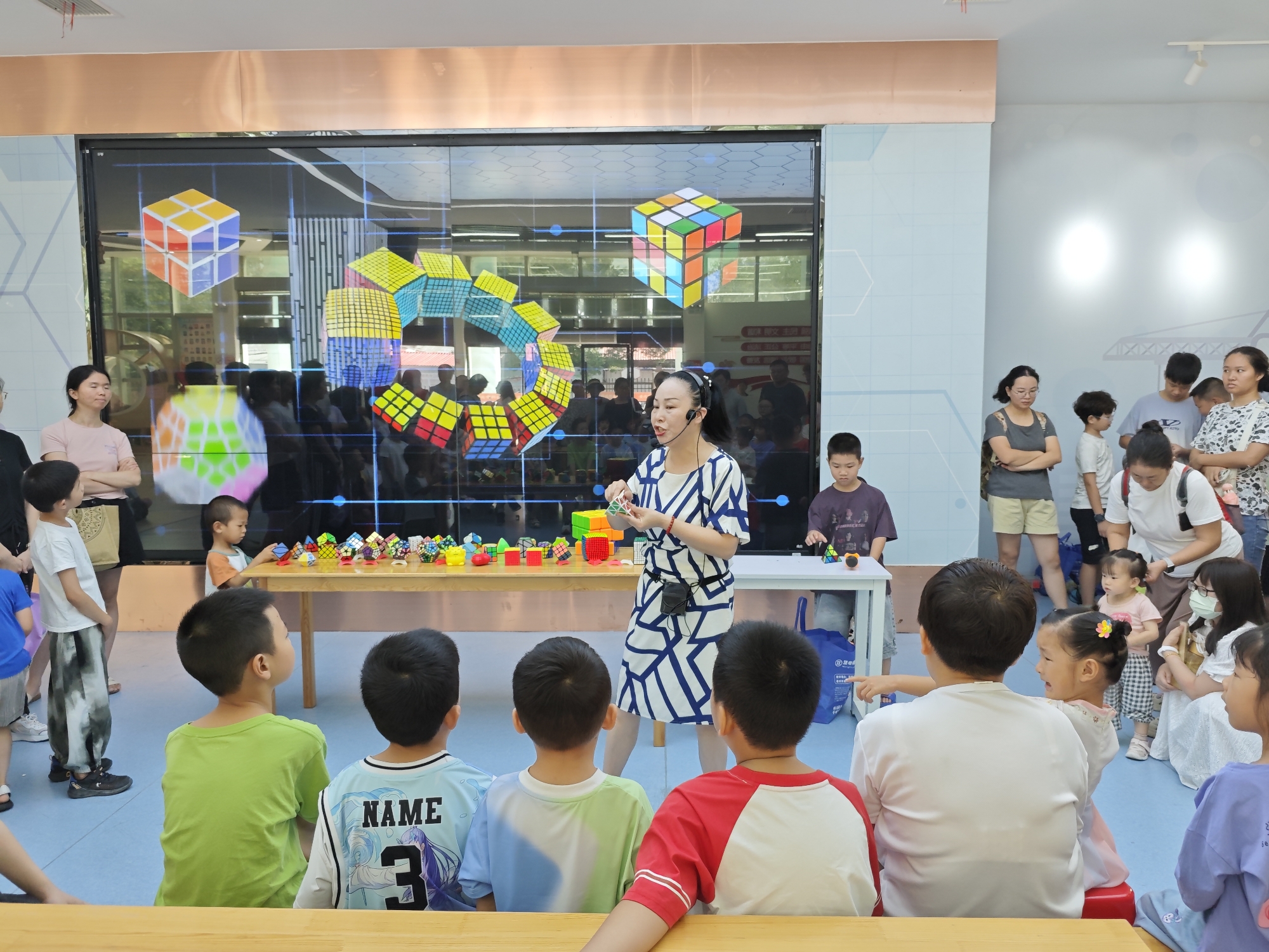1124508298_副本.jpg