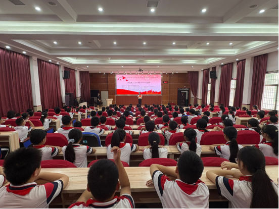 荆楚科普大讲堂走进咸宁，点亮青少年科学梦想202.png