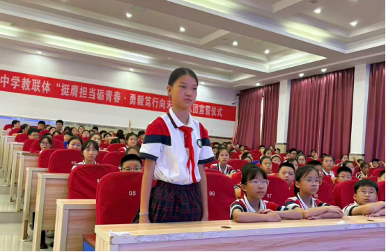 荆楚科普大讲堂走进咸宁，点亮青少年科学梦想468.png