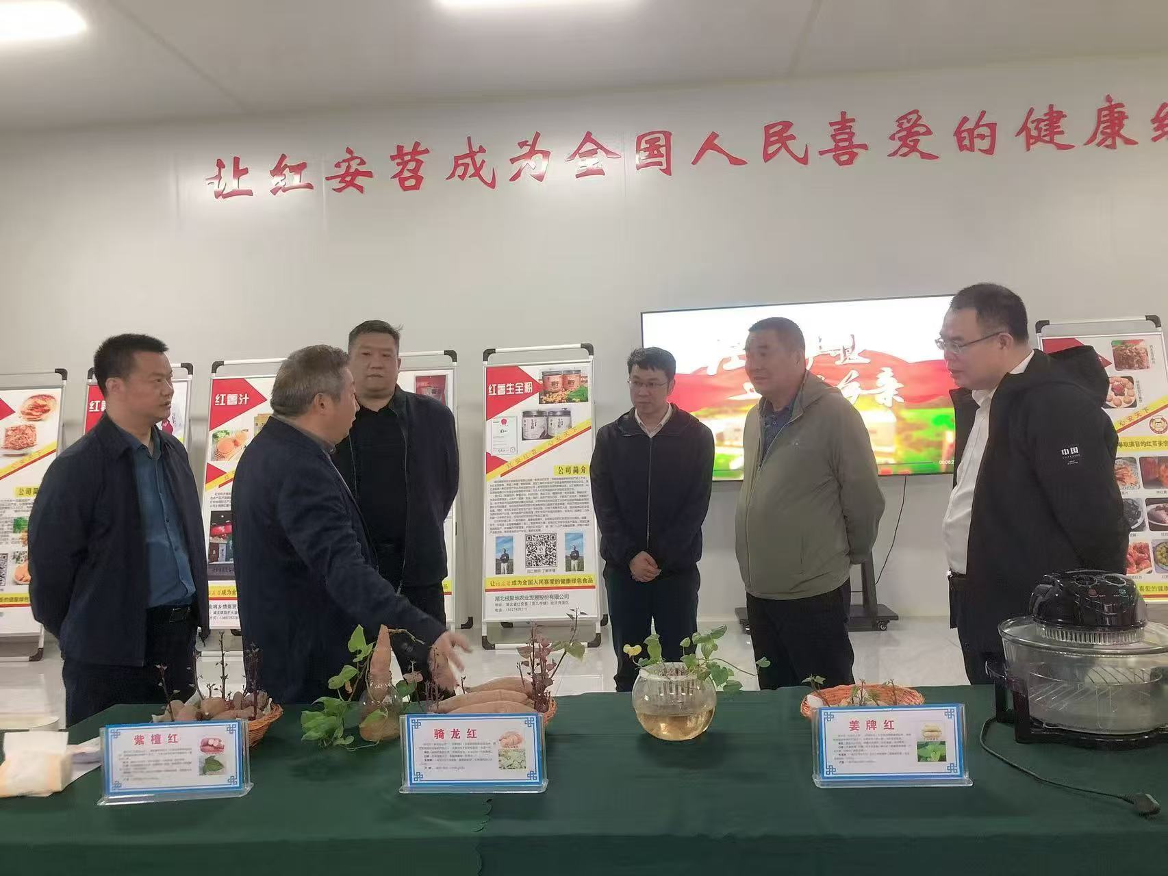 1761126509746028121.jpg 1654343473.jpg