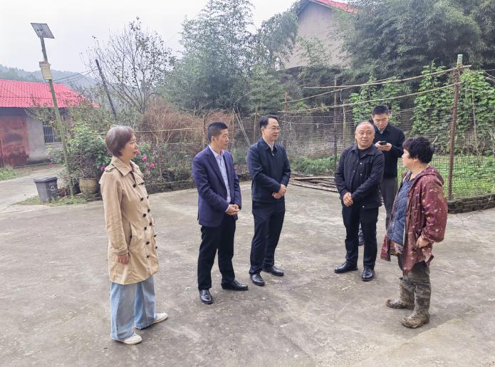 1761276884578097293.jpg 截图_选择区域_20251024113318.jpg