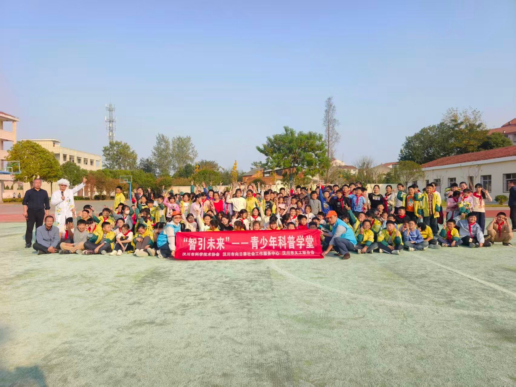 1762418037634092590.jpg 12.jpg